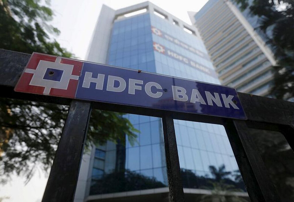 HDFC Bank Offers Sops To Push Digital Banking Rediff Business